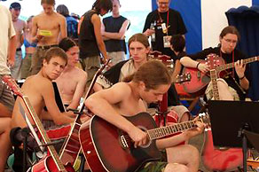  Akademia Sztuk Przepięknych 
 Przystanek Woodstock, 2006 